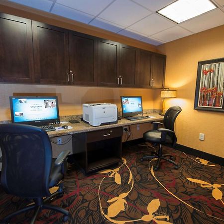 Hampton Inn & Suites Bismarck Northwest Dış mekan fotoğraf