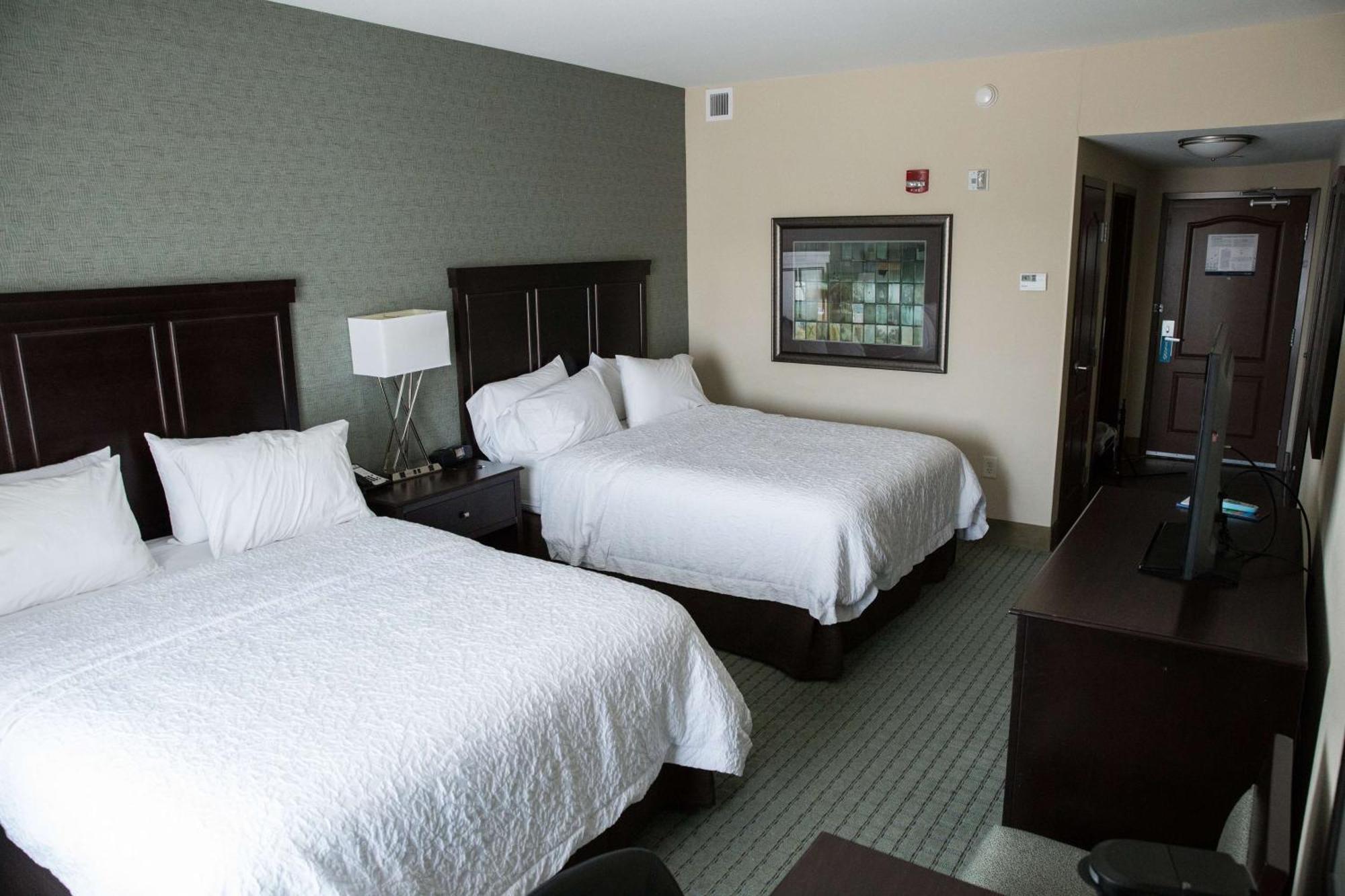 Hampton Inn & Suites Bismarck Northwest Dış mekan fotoğraf