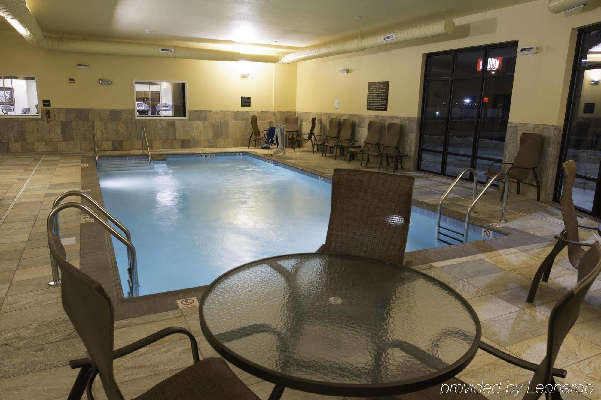 Hampton Inn & Suites Bismarck Northwest Dış mekan fotoğraf