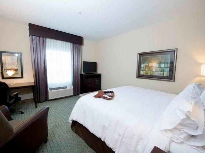Hampton Inn & Suites Bismarck Northwest Dış mekan fotoğraf